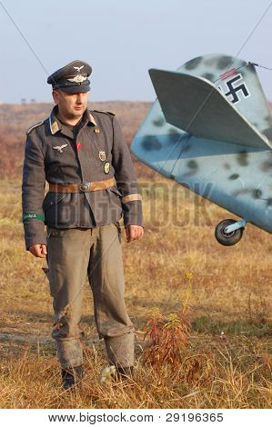 เคียฟ ยูเครน -6 nov: สมาชิกคลับประวัติดาวสีแดงไม่สวมประวัติศาสตร์เยอรมัน Luftwaffe