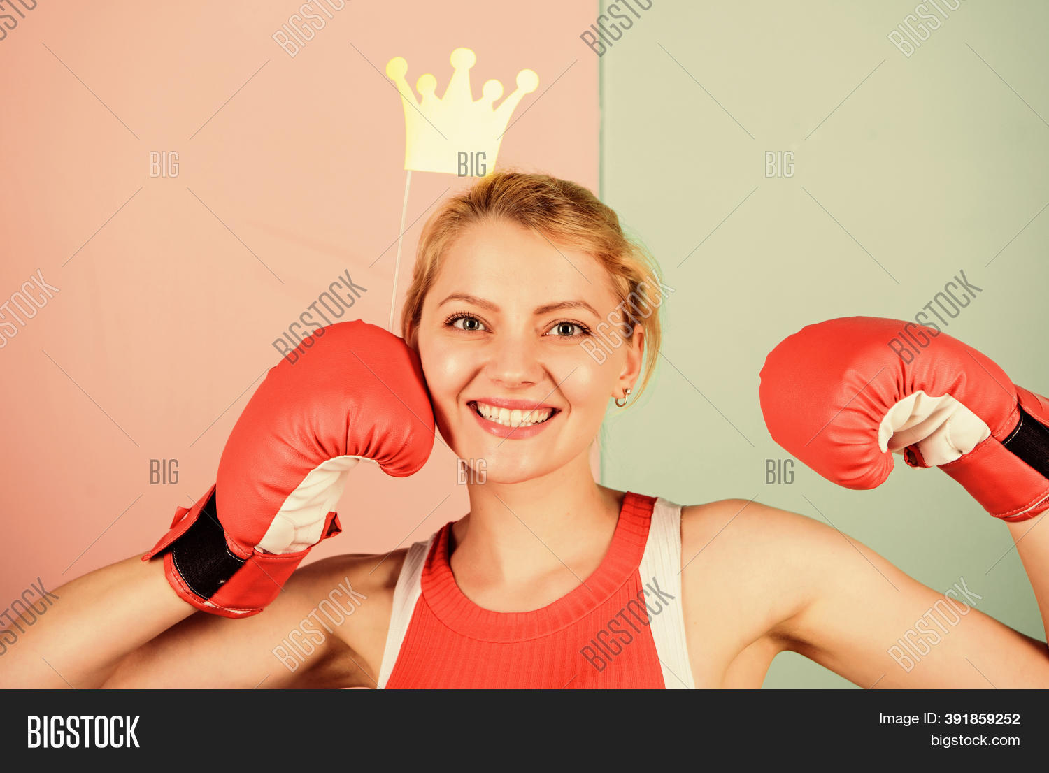 Queen Boxing Ring. Image & Photo (Free Trial) Bigstock