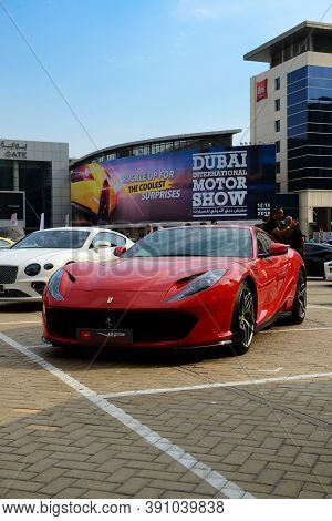Dubai, Uae - November 16: The Ferrari 812 Superfast And Bentley Continental Gt Sportscars Are On Dub