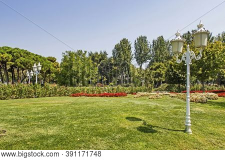Florya,istanbul,turkey-august 22,2020.florya Social Facilities With Its Green Nature On The Shores O