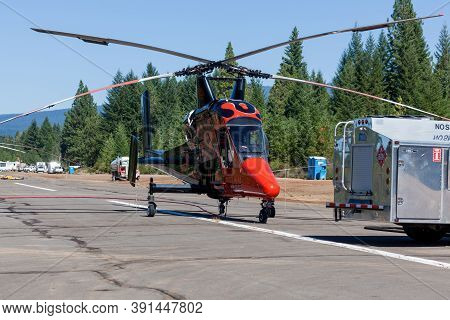 Prospect,  Oregon / Usa - September 9, 2014:  The Special Built K-max Helicopter With Intermeshing R
