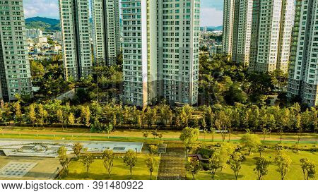Daejeon, South Korea; September 24,2020: Aerial View Of Park With Fountain With Exllutower Apartment