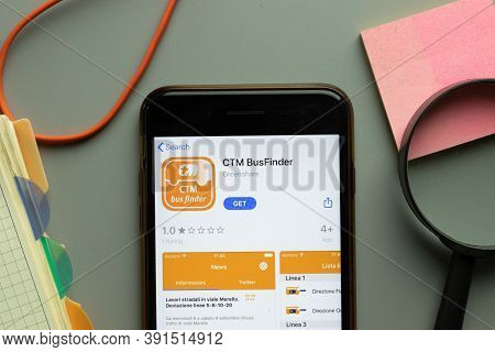 New York, Usa - 26 October 2020: Ctm Busfinder Mobile App Logo On Phone Screen Close Up, Illustrativ