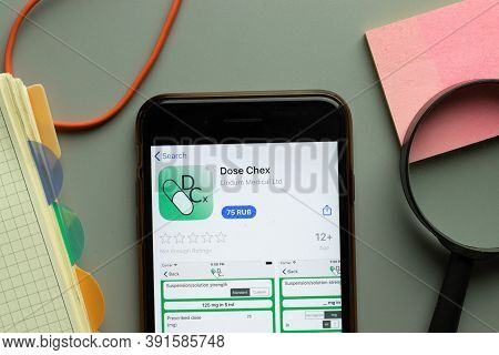New York, Usa - 26 October 2020: Dose Chex Mobile App Logo On Phone Screen Close Up, Illustrative Ed