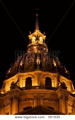 Le Hôtel Des Invalides At Night