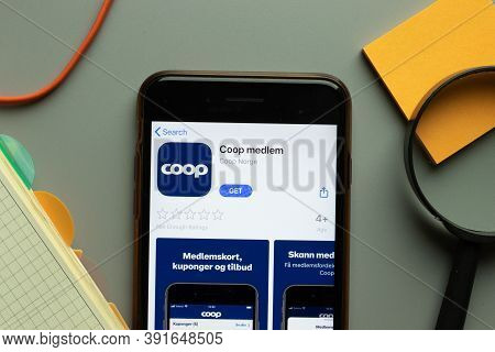 New York, Usa - 26 October 2020: Coop Medlem Mobile App Logo On Phone Screen Close Up, Illustrative 