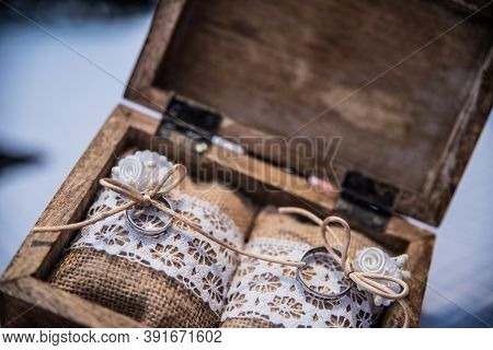 Alliance Wedding Ring Inside A Wooden Box