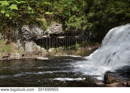 Wadsworth Falls State Park In Middletown, Connecticut