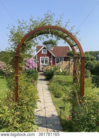 Karlskrona, Sweden - June 5, 2019: Brändaholms Kolonistugor Is A Famous Settlement Of Garden Houses.