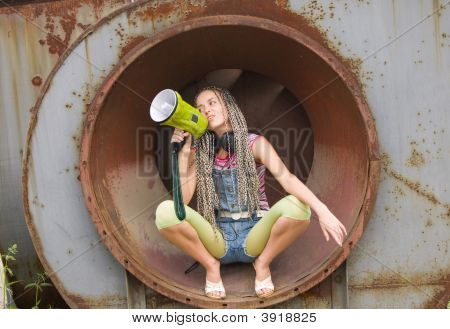 Girl Singin In The Ring 5