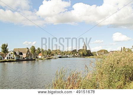 Blick auf Oudekerk Aan de Amstel in den Niederlanden