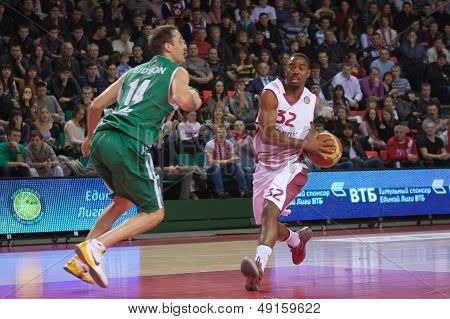 Aaron Miles