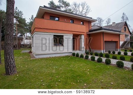 Travertine House - Contemporary Home