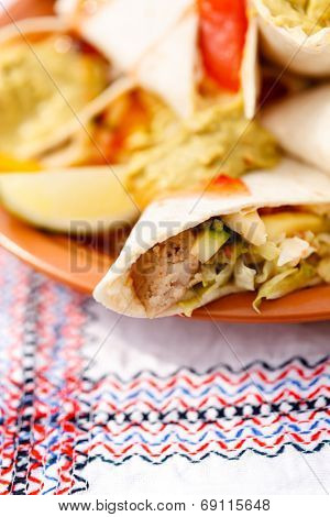 tortillas with dip
