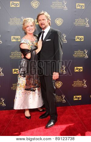 LOS ANGELES - APR 26:  Mary Beth Evans, Stephan Nichols at the 2015 Daytime Emmy Awards at the Warner Brothers Studio Lot on April 26, 2015 in Burbank, CA