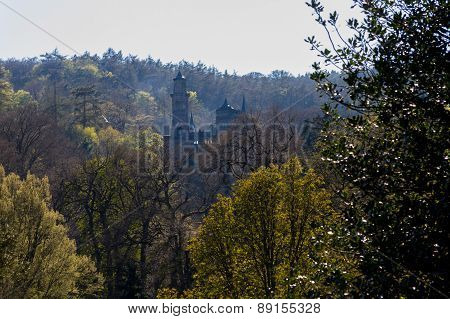 Die Loewenburg In Kassel Im Gegenlicht