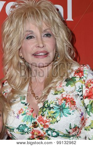 LOS ANGELES - AUG 13:  Dolly Parton at the NBCUniversal 2015 TCA Summer Press Tour at the Beverly Hilton Hotel on August 13, 2015 in Beverly Hills, CA