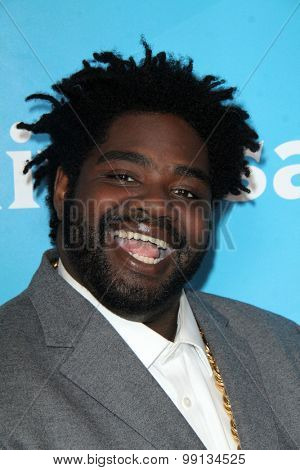 LOS ANGELES - AUG 13:  Ron Funches at the NBCUniversal 2015 TCA Summer Press Tour at the Beverly Hilton Hotel on August 13, 2015 in Beverly Hills, CA
