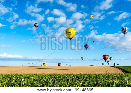 Europe's largest hot air balloon event in France - Lorraine Mondial Air Balloon 2015.
