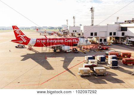 Airbus A320-200 Thai Airasia Connected To Jetway At Don Muang International Airport