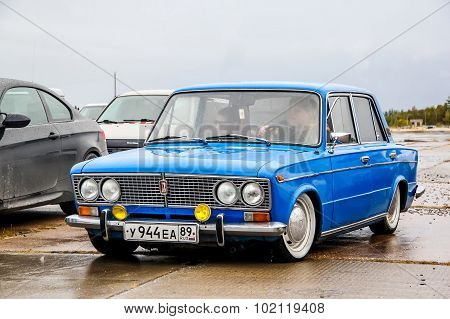 Lada 2103