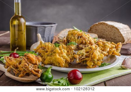 Crispy Onion Bhajis