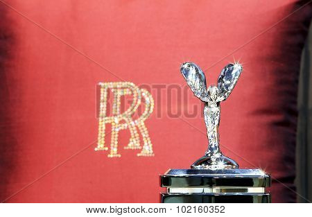 Logo Of Royce Luxury Car And Red  Satin Backrest Pillow With Logo Rr