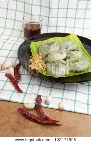 Allium Tuberosum Pastry Steaming