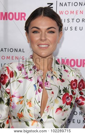 LOS ANGELES - SEP 19:  Serinda Swan at the 4th Annual Women Making History Brunch at the Skiirball Cultural Center on September 19, 2015 in Los Angeles, CA