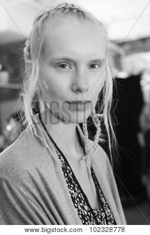 Desigual - Spring 2016 Collection - Backstage