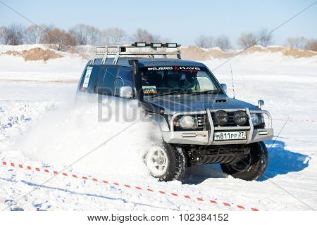 Khabarovsk, Russia - January 31, 2015: Old Mitsubishi Pajero During Off Road Winter Sprint Race