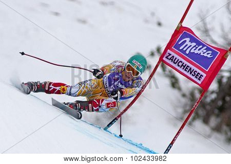 ZAUCHENSEE AUSTRIA. 08 JANUARY 2011.  Georgia Simmerling (CAN) speeds down the course competing in the downhill race part of FIS Alpine World Cup, in Zauchensee Austria.