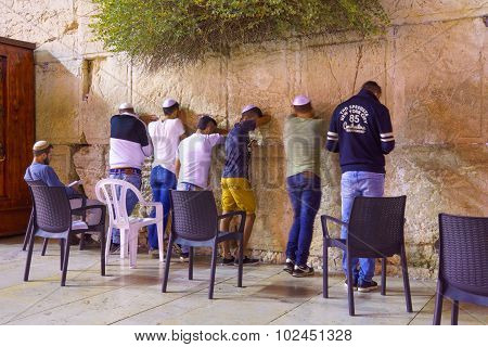 Selichot (jewish Penitential Prays) In The Western Wall
