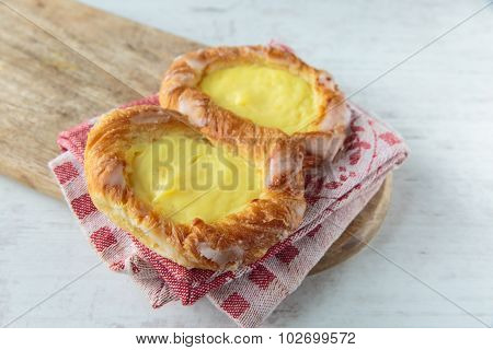Huit Pastry