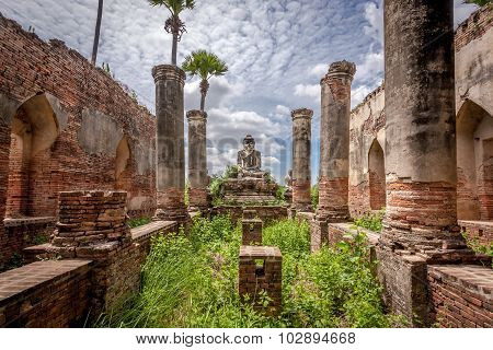 Ruins of the Yedanasini Pagoda near Mandalay