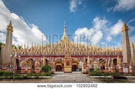 Thanboddhay Pagoda, Monywa, Myanmar