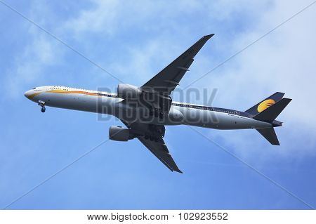 Jet Airways Boeing 777 descending for landing at JFK International Airport in New York