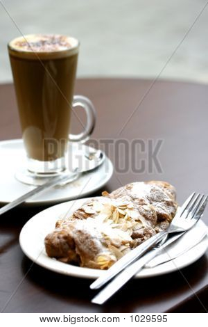 Mandeln und Kaffee Genuss 