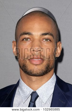 LOS ANGELES - SEP 26:  Kendrick Sampson at the TGIT 2015 Premiere Event Red Carpet at the Gracias Madre on September 26, 2015 in Los Angeles, CA