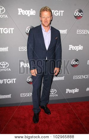 LOS ANGELES - SEP 26:  Kevin McKidd at the TGIT 2015 Premiere Event Red Carpet at the Gracias Madre on September 26, 2015 in Los Angeles, CA