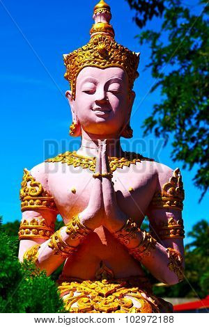 Siddharta   In The Temple