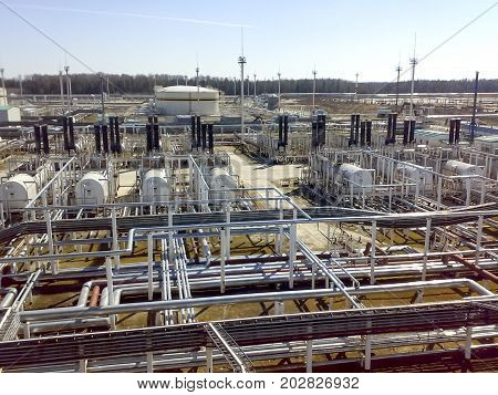 Apparatus For The Preparation Of Commercial Oil Hitter-tritters, View From The Outside, In The Open