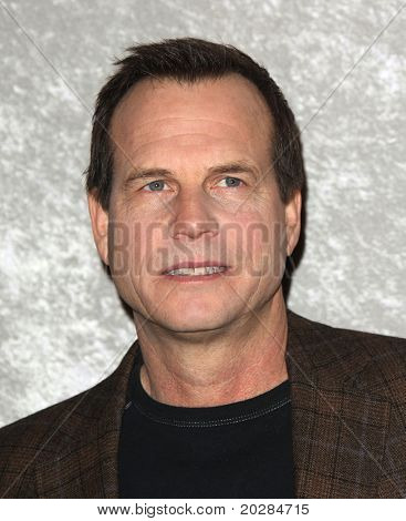 LOS ANGELES - JAN 12: Bill Paxton arriva alla premiere della stagione 5 di 