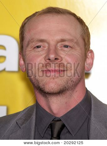 LOS ANGELES - 14 มี.ค.: Simon Pegg มาถึงที่หมาย 