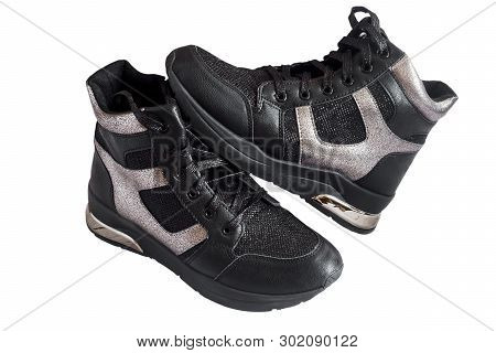 Comfortable Boots With Lacing And Zip Closure.