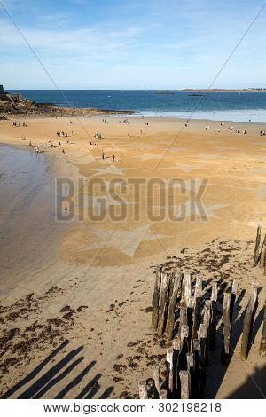 Saint-malo, France - September 15, 2018: The Stars On The Beach In Saint Malo. Brittany, France