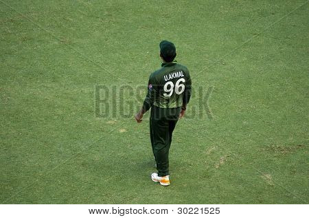 Umar Akmal, Crickter pakistanais