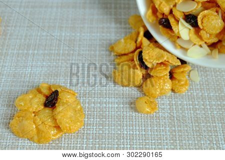 Corn Flakes On Background, Crunchy Breakfast, Crunchy Corn Flakes