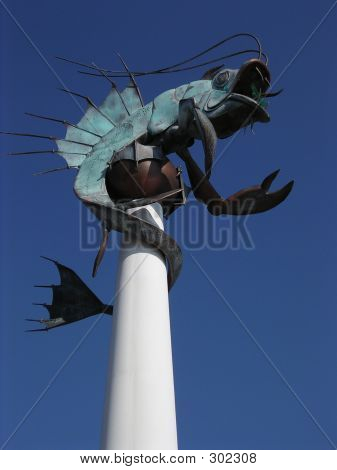 Metal fisk skulptur