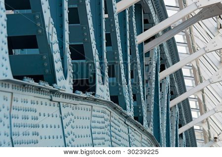 StÃ¼ck Stahl-BrÃ¼cke